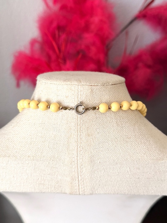 Vintage Cream & Yellow Beaded Statement Necklace - Picture 5 of 5